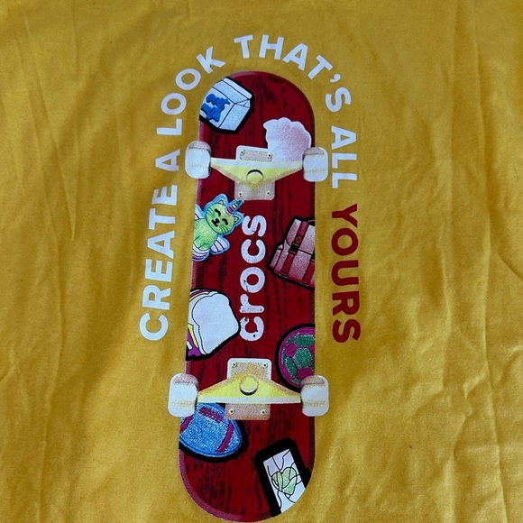 NWOT Crocs Men’s XL Graphic Skateboard Bright Yellow Tee. Surf. Heavy Cotton. - Picture 8 of 8